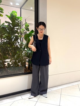 「URBAN RESEARCH(アーバンリサーチ)のシアーメッシュノーカラージレ(ダウンベスト、ブルー系)」を使った、オナカさん(レディース・153cm)の春コーディネート
