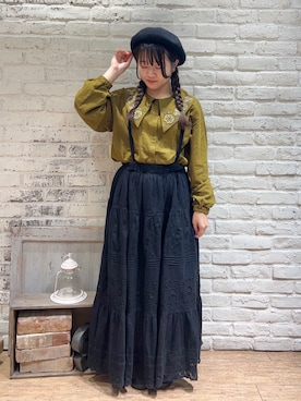「刺繍」｜「アイテム（ハンチング/ベレー帽）」を使った、ことり🐥さん（レディース・147cm）の秋コーディネート