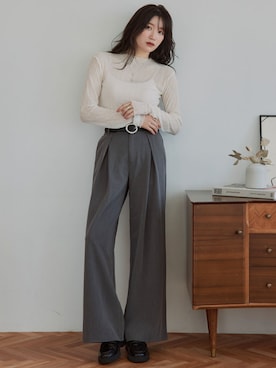 「nissen（ニッセン）の高身長　クロスタックワイドパンツ（トールサイズ）Essenave（パンツ、グレー系）」を使った、nissen Tall Modelsさん（レディース・174cm）の秋コーディネート