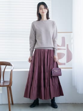 「アイテム（スカート）」を使った、nissen Tall Modelsさん（レディース・176cm）の秋コーディネート
