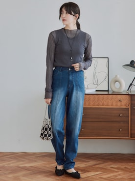 「nissen（ニッセン）の高身長　テーパードデニムパンツ（トールサイズ）Essenave（パンツ、ブルー系）」を使った、nissen Tall Modelsさん（レディース・174cm）の秋コーディネート