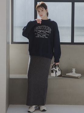 「アイテム（スカート）」を使った、nissen Tall Modelsさん（レディース・170cm）の秋コーディネート
