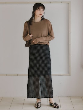 「slattgir（スラットジール）の高身長　シアードットロングスカート（トールサイズ）Essenave（スカート、ブラック系）」を使った、nissen Tall Modelsさん（レディース・173cm）の夏コーディネート