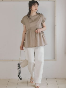 「nissen（ニッセン）の高身長　カーブデニムパンツ　丈長め・トールサイズ　Essenave（パンツ、ホワイト系）」を使った、nissen Tall Modelsさん（レディース・173cm）の夏コーディネート