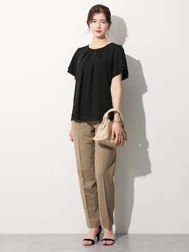 「nissen（ニッセン）の高身長　ストレッチきれい見えテーパードパンツ（選べる2レングス）　丈長め・トールサイズ（パンツ、ブラック系）」を使った、nissen Tall Modelsさん（レディース・173cm）の春コーディネート