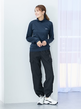 「アイテム（アウトドア/スポーツ）」を使った、nissen Tall Modelsさん（レディース・173cm）の秋コーディネート