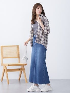 「アイテム（デニムスカート）」を使った、nissen Tall Modelsさん（レディース・173cm）の夏コーディネート