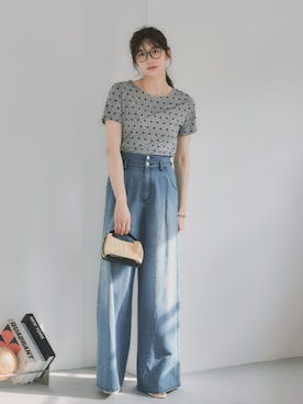 「nissen（ニッセン）の高身長　ハイウエストタックデニムワイドパンツ　丈長め・トールサイズ　Essenave（パンツ、ブルー系）」を使った、nissen Tall Modelsさん（レディース・173cm）の夏コーディネート