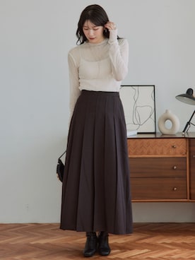 「nissen（ニッセン）の高身長　プリーツフレアロングスカート（トールサイズ）Essnave（スカート、ブラウン系）」を使った、nissen Tall Modelsさん（レディース・174cm）の秋コーディネート