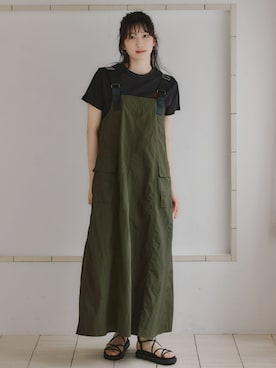 「nissen（ニッセン）の高身長　綿１００％ハートラメ刺しゅうTシャツ（トールサイズ）Essenave（Tシャツ/カットソー、ブラック系）」を使った、nissen Tall Modelsさん（レディース・173cm）の夏コーディネート