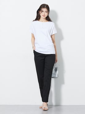 「nissen（ニッセン）の高身長　ONにもOFFにも使えるキレイ見えドルマンスリーブカットソー（トールサイズ）（Tシャツ/カットソー、ホワイト系）」を使った、nissen Tall Modelsさん（レディース・173cm）の春コーディネート