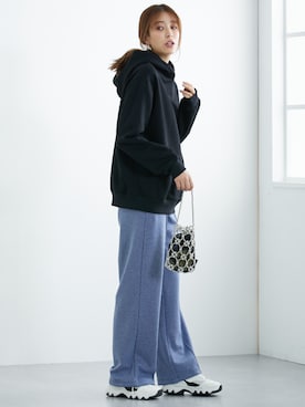 「アイテム（パーカー）」を使った、nissen Tall Modelsさん（レディース・173cm）の秋コーディネート