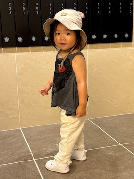 「アイテム（シューズ）」を使った、koa0208さん（キッズ・80cm）の秋コーディネート