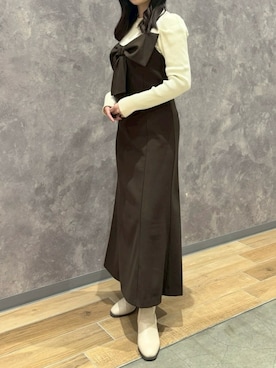 「アイテム（ジャンパースカート）」を使った、モユク札幌店さん（レディース・158cm）の冬コーディネート