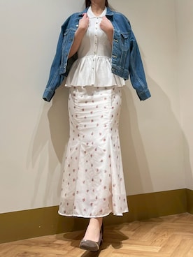 「31 Sons de mode（トランテアン　ソン　ドゥ　モード）の2026春夏新作 襟付きペプラムニット（ニット/セーター、ホワイト系）」を使った、モユク札幌店さん（レディース・159cm）の春コーディネート