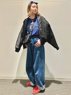 「adidas（アディダス）のサッカー日本代表 2026 ホーム レプリカ ユニフォーム / adidas（Tシャツ/カットソー）」を使った、KWさん（レディース・167cm）の秋コーディネート