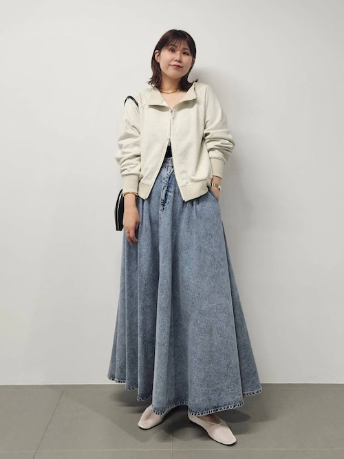 BABYLONE ペリエ千葉ISHIIさんのデニムスカートを使ったコーディネート 
