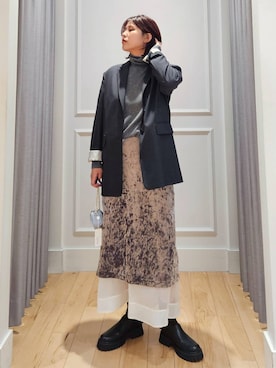 「アイテム（テーラードジャケット）」を使った、ISHIIさん（レディース・166cm・30代）の秋コーディネート