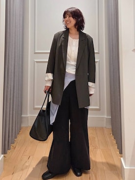 「アイテム（ローファー）」を使った、ISHIIさん（レディース・166cm）の秋コーディネート