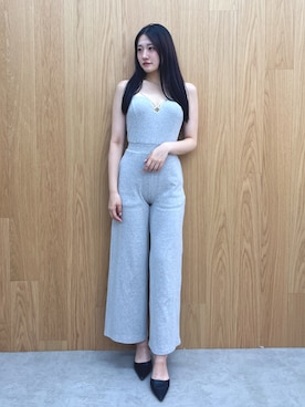 「アイテム（つなぎ/オールインワン、グレー系）」を使った、yumenoさん（レディース・165cm）の夏コーディネート