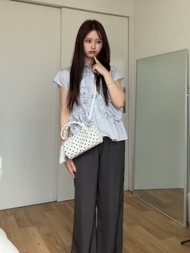 「アイテム（ブレスレット）」を使った、胡熊もえさん（レディース・153cm）の秋コーディネート