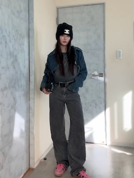 「アイテム（デニムジャケット）」を使った、胡熊もえさん（レディース・153cm）の秋コーディネート