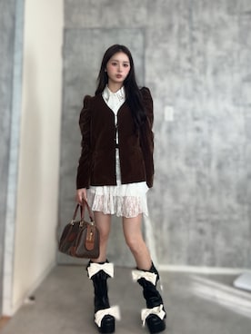 「アイテム（ノーカラージャケット）」を使った、胡熊もえさん（レディース・153cm）の春コーディネート