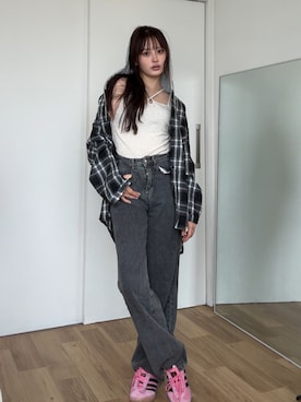 「アイテム（タンクトップ）」を使った、胡熊もえさん（レディース・153cm）の秋コーディネート