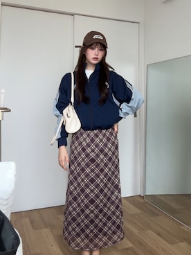 「アイテム（ジャージ）」を使った、胡熊もえさん（レディース・153cm）の秋コーディネート
