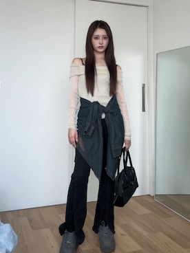 「GIVENCHY（ジバンシイ）のアイテム（バッグ）」を使った、胡熊もえさん（レディース・153cm）の秋コーディネート