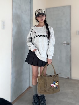 「アイテム（バッジ）」を使った、胡熊もえさん（レディース・153cm）の秋コーディネート