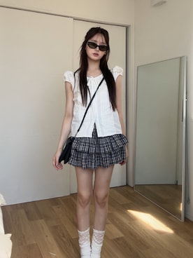 「anyonemore（エニワンモア）のサマーリボンストラップタックパフスリーブブラウス（Tシャツ/カットソー）」を使った、胡熊もえさん（レディース・153cm）の夏コーディネート