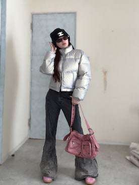 「CELINE（セリーヌ）のアイテム」を使った、胡熊もえさん（レディース・153cm）の冬コーディネート