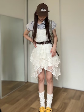 「アイテム（ベルト）」を使った、胡熊もえさん（レディース・153cm）の秋コーディネート