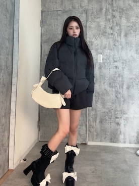 「FickleBebe（フィクルベベ）のフリルリボンショートブーツ（ブーツ、その他）」を使った、胡熊もえさん（レディース・153cm）の冬コーディネート