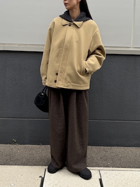 「アイテム（スリッポン）」を使った、AYAMEさん（レディース・167cm）の秋コーディネート