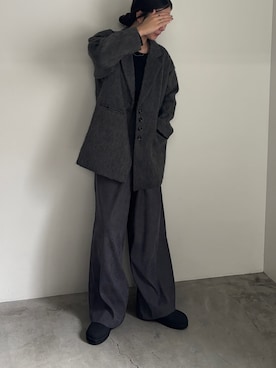 「アイテム（スリッポン）」を使った、AYAMEさん（レディース・167cm）の秋コーディネート