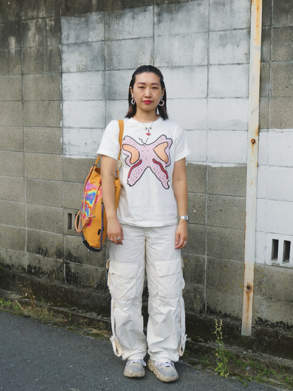 「夏だ！Tシャツ着よう！、Tシャツコーデ、夏コーデ」｜「YOKIHIの"ちょうちょひと" https://www.ttrinity.jp/shop/yokihi_wear/collection/（Tシャツ/カットソー、ホワイト系）」を使った、yokihikmさん（レディース・166cm）の夏コーディネートの1枚目の写真