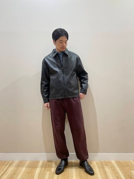 「アイテム（スウェットパンツ、レッド系）」を使った、kanauさん（メンズ・180cm）の秋コーディネート
