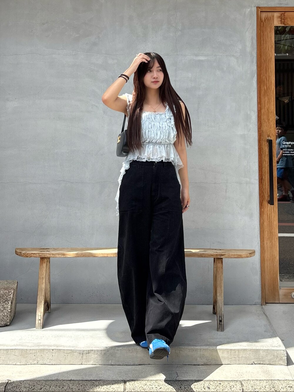 Chico（チコ）の「【7色展開】レースドロップフリルシャーリング 