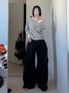 「Knuth Marf（クヌースマーフ）のtuck design denim pants（デニムパンツ、ブラック系）」を使った、kurumiさん（レディース・166cm）の春コーディネート