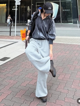 「アイテム（ジャージ）」を使った、kurumiさん（骨格ウェーブ・レディース・166cm）の冬コーディネート