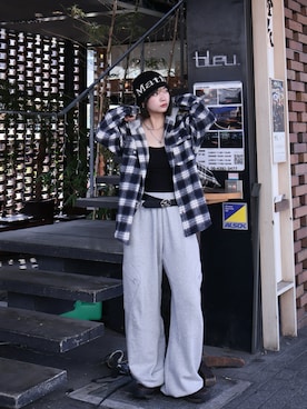 「アイテム（スウェットパンツ）」を使った、kurumiさん（レディース・166cm）の秋コーディネート