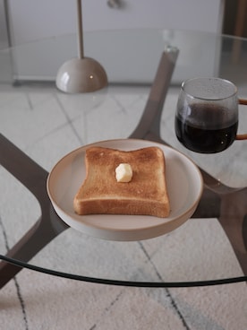 「アイテム（食器/キッチン）」を使った、araiさん（レディース・161cm）の春コーディネート