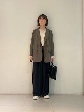 「アイテム（その他アウター、ブラウン系）」を使った、araiさん（レディース・161cm）の秋コーディネート