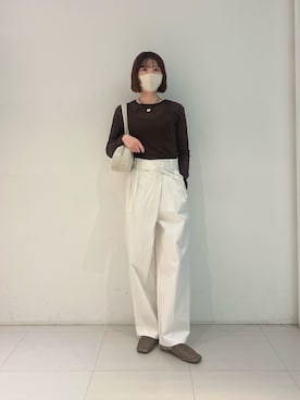 「URBAN RESEARCH ROSSO（アーバンリサーチロッソ）のラップデザインパンツ（その他パンツ、ホワイト系）」を使った、araiさん（レディース・161cm）の春コーディネート