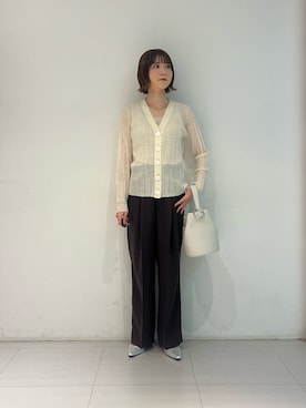 「URBAN RESEARCH（アーバンリサーチ）のポインテッドバックストラップシューズ（パンプス、シルバー系）」を使った、araiさん（レディース・161cm）の春コーディネート