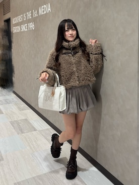 「ガーリーコーデ」｜「アイテム（ブーツ）」を使った、ひろさん（レディース・155cm）の秋コーディネート