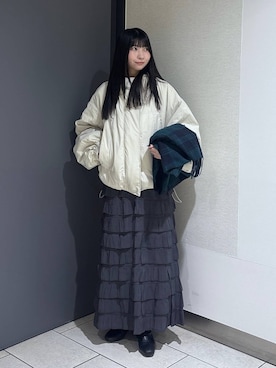 「アイテム（ストール/ショール）」を使った、みのりさん（レディース・155cm）の秋コーディネート