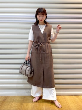 「ロングベスト」｜「アイテム（その他アウター）」を使った、みのりさん（レディース・155cm）の春コーディネート
